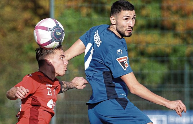 Christian Mauersberger (links) ist zwar nur 1,70 Meter groß. Das muss aber kein Nachteil im Kopfballduell sein. Foto: Baumann