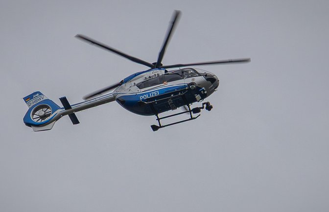 Mit einem Hubschrauber hat die Polizei im Ostalbkreis am Donnerstag nach einem Einbrecher gesucht (Symbolfoto).<span class='image-autor'>Foto: Salome Menzler</span>