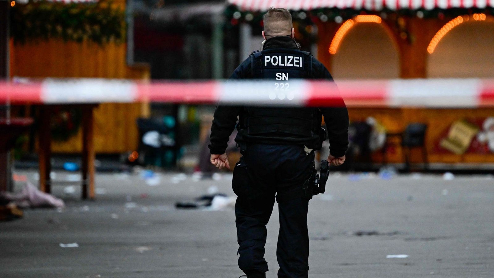 Vier Menschen starben bei der Attacke auf dem Magdeburger Weihnachtsmarkt.Foto: AFP/JOHN MACDOUGALL
