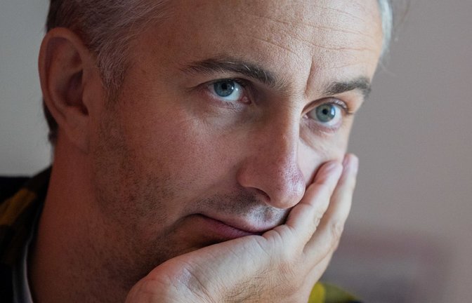Das Landgericht Dresden entscheidet am Donnerstag über einen Rechtsstreit zwischen Jan Böhmermann und einem Imker (Archivfoto).<span class='image-autor'>Foto: dpa/Rolf Vennenbernd</span>