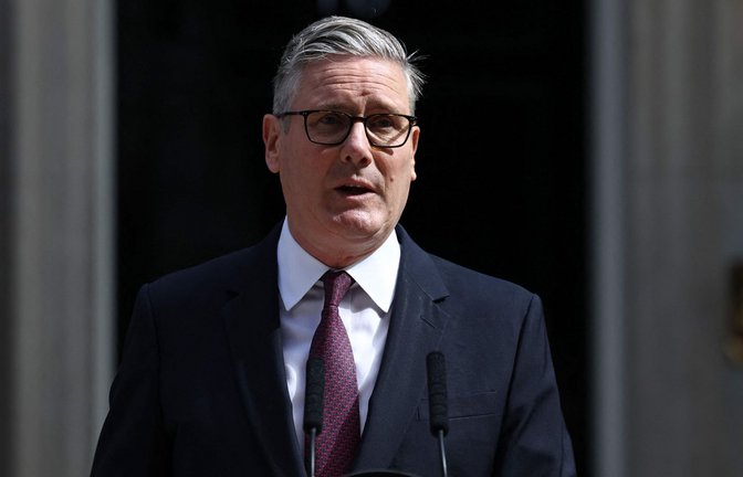 Keir Starmer verkündet seinen Rücktritt.<span class='image-autor'>Foto: AFP/HENRY NICHOLLS</span>