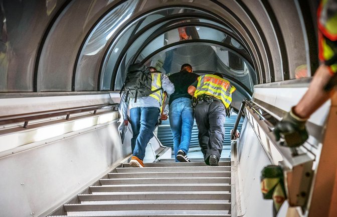 2023 wurden insgesamt 16 430 Personen abgeschoben.<span class='image-autor'>Foto: dpa/Michael Kappeler</span>