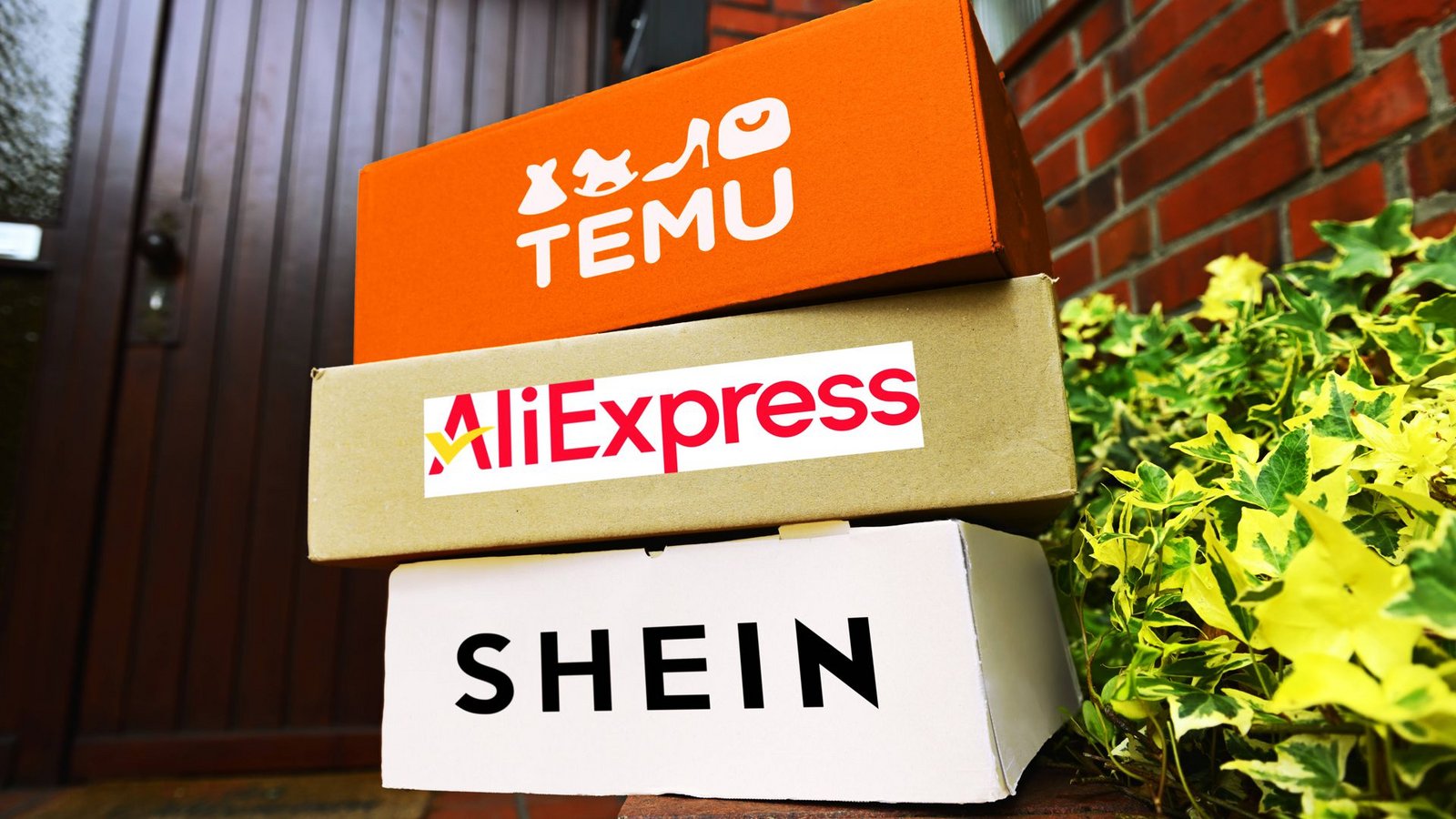 Temu, AliExpress oder Shein bieten Weihnachts‑Deals ohne Ende –  doch viele Produkte sind von fragwürdiger Qualität und können Schadstoffe enthalten, die gesundheitlich bedenklich sind.Foto: IMAGO/Christian Ohde