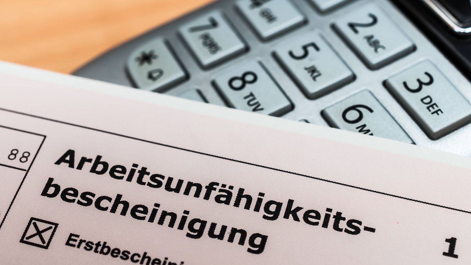 In Baden-Württemberg lassen sich mehr Arbeitnehmer krankschreiben, als im vergangen Jahr (Symbolbild).Foto: IMAGO/Zoonar/IMAGO/Zoonar.com/stockfotos-mg In Baden-Württemberg lassen sich mehr Arbeitnehmer krankschreiben, als im vergangen Jahr (Symbolbild).Foto: IMAGO/Zoonar/IMAGO/Zoonar.com/stockfotos-mg