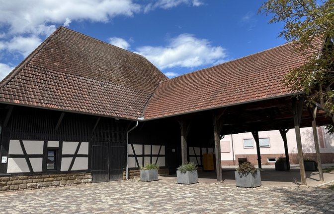 Die historische Kelter von 1789 stand ursprünglich in den Weinbergen.