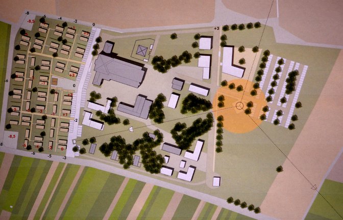 Im Plan ist links die geplante Tiny-House-Siedlung eingezeichnet.  <span class='image-autor'>Fotos: Stahlfeld</span>