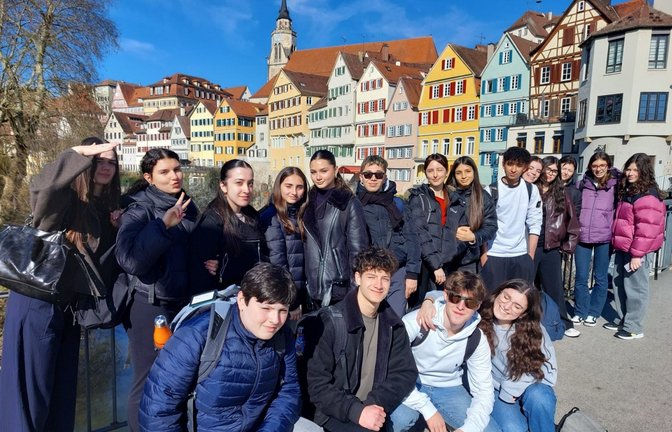 Bestes Wetter: Schüler aus Fidenza und vom FAG beim Ausflug nach Tübingen. <span class='image-autor'>Foto: p</span>