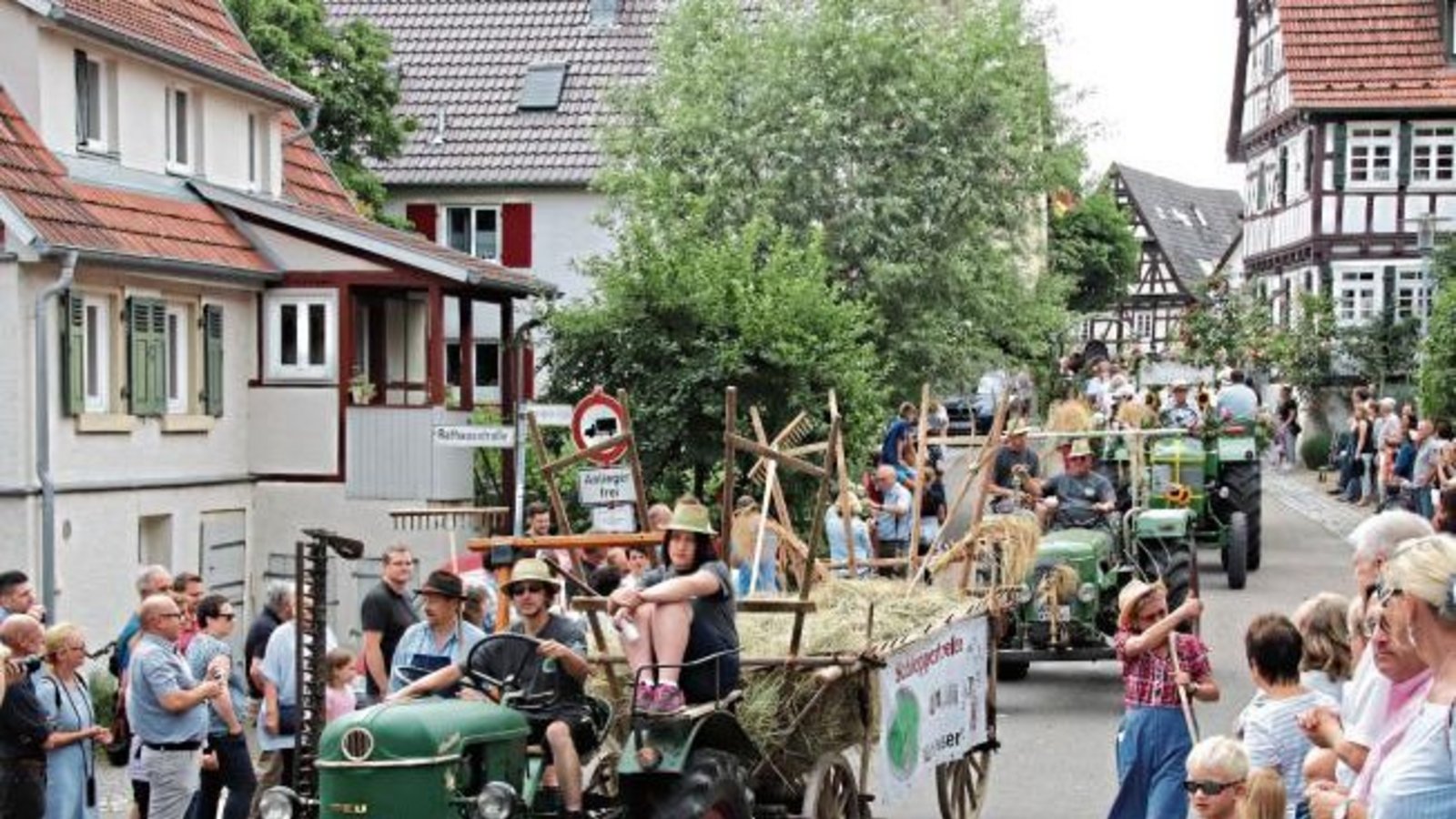 Erinnerungen an 2019, als es noch kein Corona gab. Gestern wäre wieder Lindenfest in Roßwag gewesen. Foto: Archiv Erinnerungen an 2019, als es noch kein Corona gab. Gestern wäre wieder Lindenfest in Roßwag gewesen. Foto: Archiv