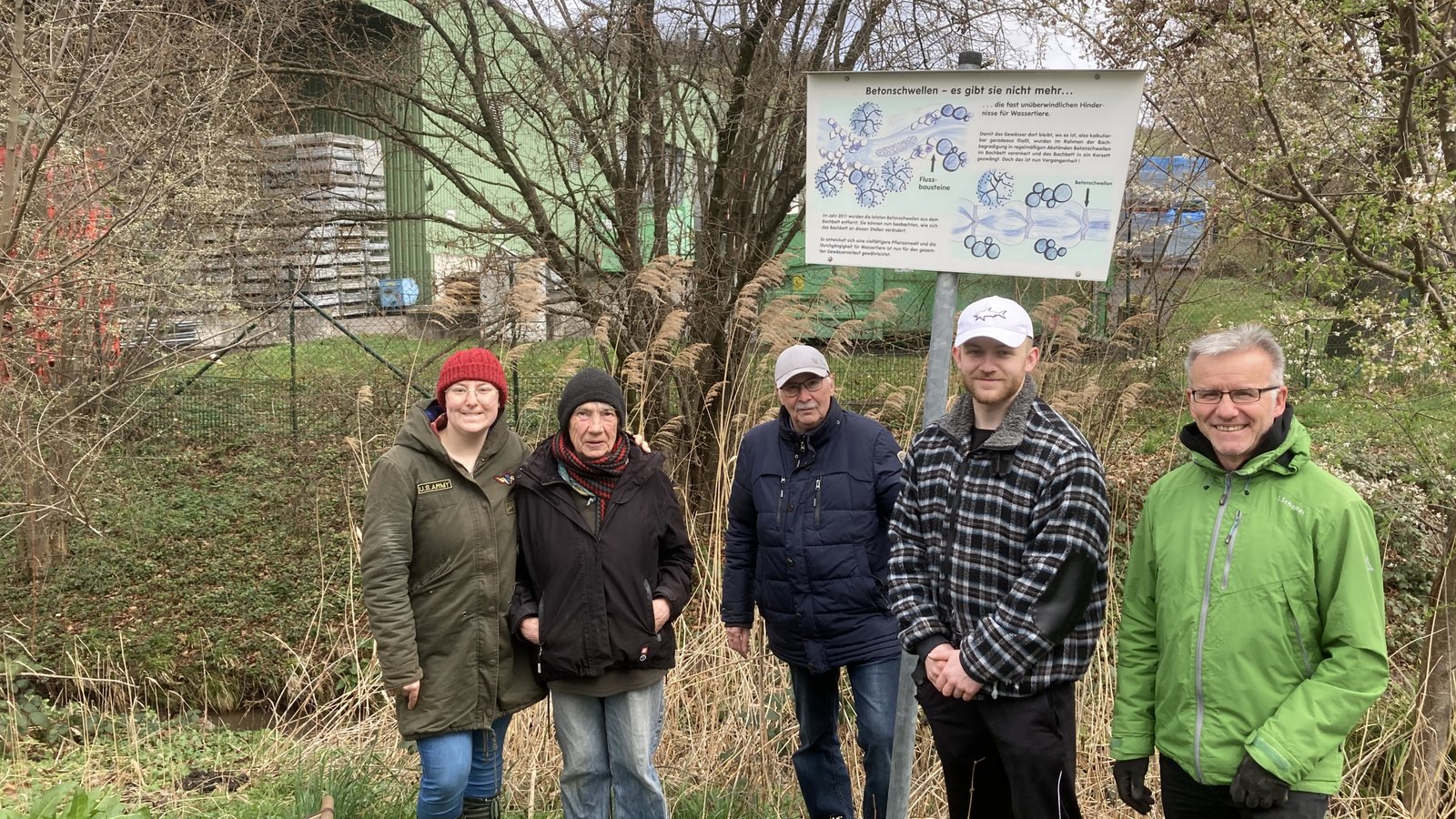 Die Gruppe Brünnelesbach der Lokalen Agenda Vaihingen besteht offiziell seit 2005. Im Bild die Bachcrew. Foto: p