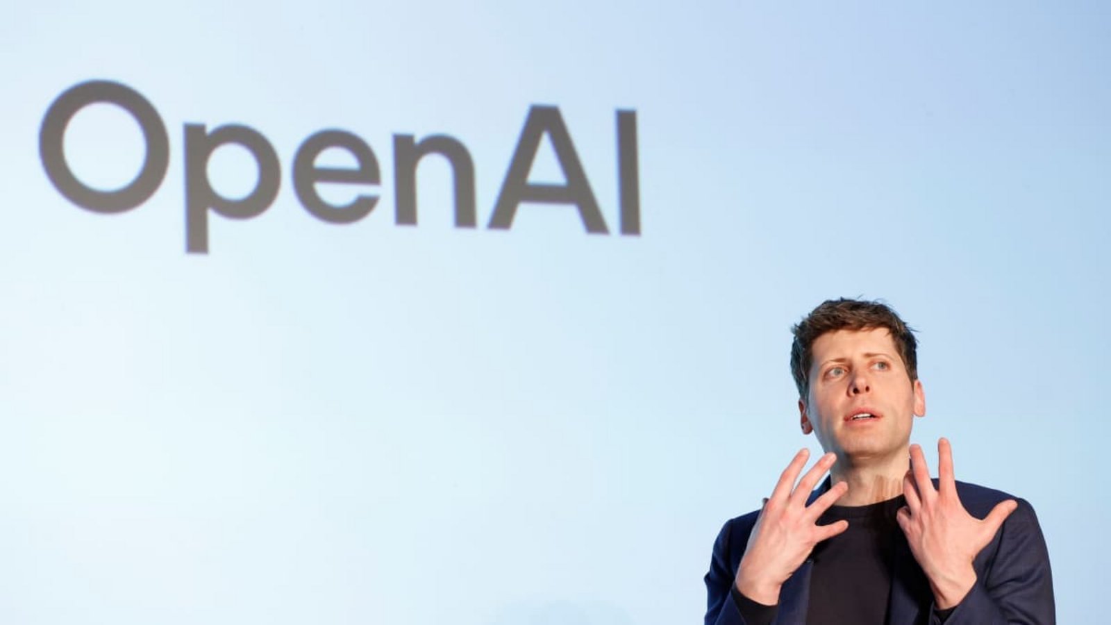 Der Chef des KI-Unternehmens „OpenAI“, Sam Altman, hat den Börsengang seiner Firma vorschoben. Angeblich aus Sorge vor den Gefahren der Künstlichen Intelligenz.Rodrigo Reyes Marin/ZUMA Press Wire/dpa Der Chef des KI-Unternehmens „OpenAI“, Sam Altman, hat den Börsengang seiner Firma vorschoben. Angeblich aus Sorge vor den Gefahren der Künstlichen Intelligenz.Rodrigo Reyes Marin/ZUMA Press Wire/dpa