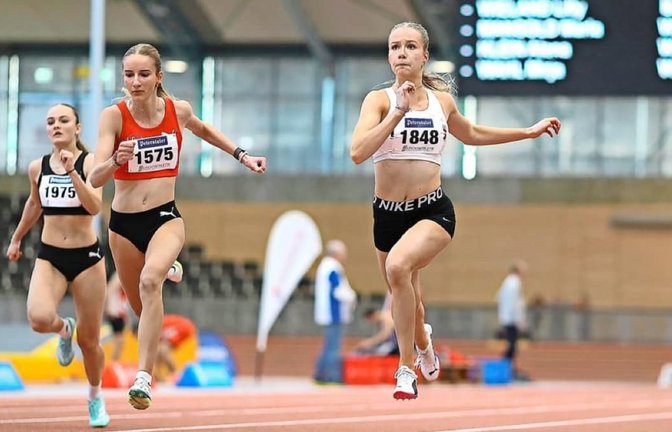 Die Nellingerinnen Isabel Paule (rechts) ist schnell unterwegs.<span class='image-autor'>Ralf Görlitz</span>