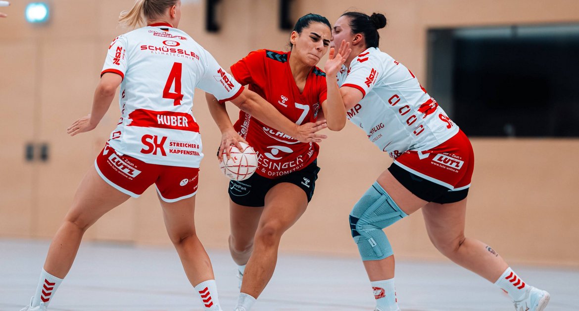 Handball, Frauen, HCME, HC Metter-Enz, Saison 2025/2026, Rebekka Dehabe (mit Ball), Foto: Max Krause