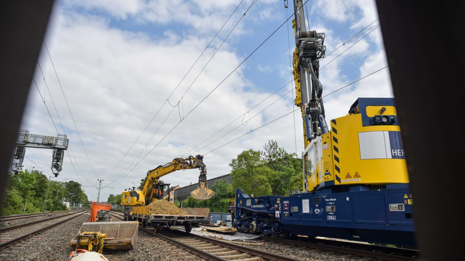Trotz zahlreicher Baustellen am Bahnnetz droht am Ende doch wieder der Einbau alter Technik.Foto: LICHTGUT/Max Kovalenko