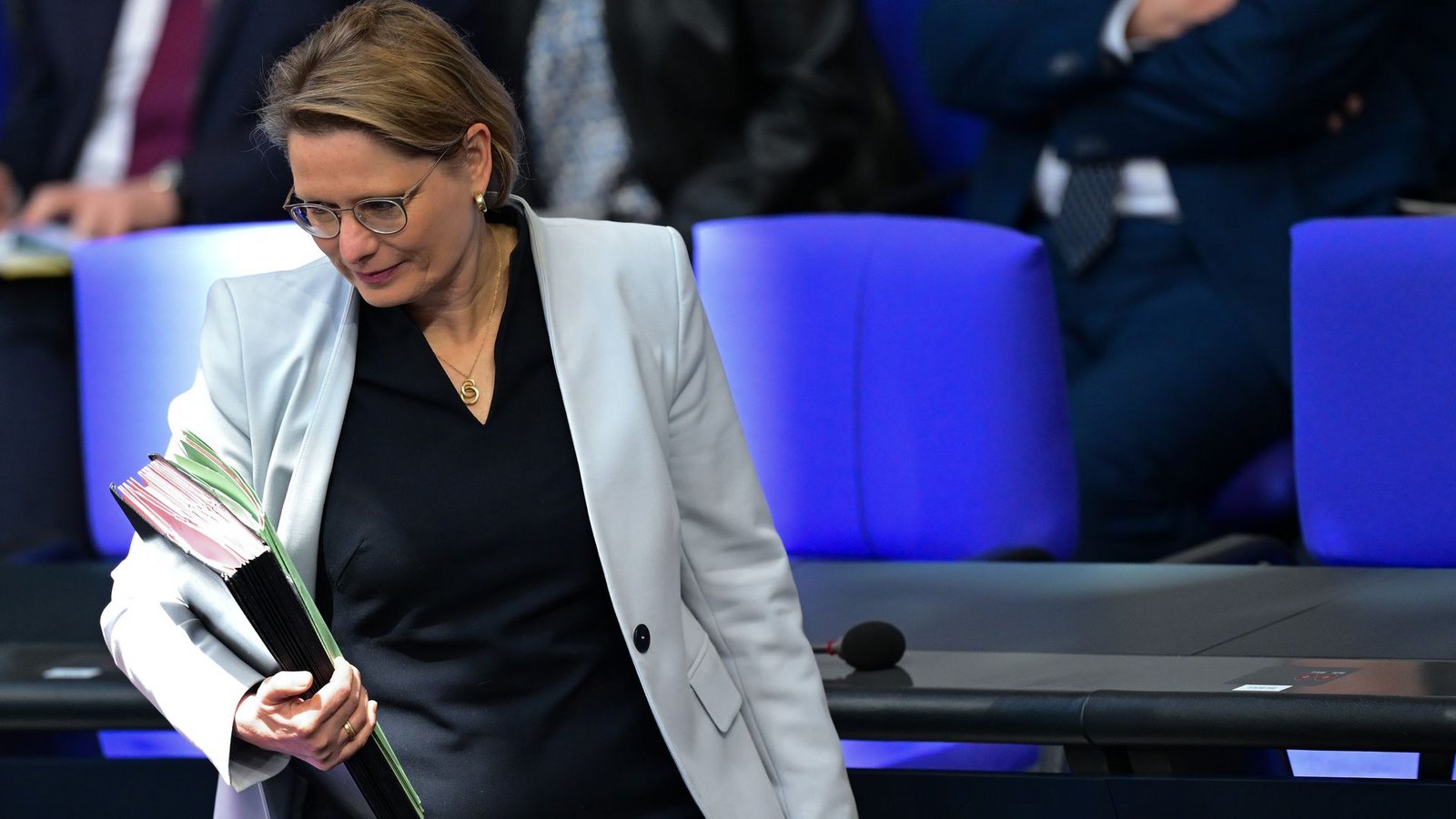 Justizministerin Stefanie Hubig will mit Blick auf digitale Gewalt das Strafrecht nachschärfen. (Archivbild)Foto: Sebastian Christoph Gollnow/dpa