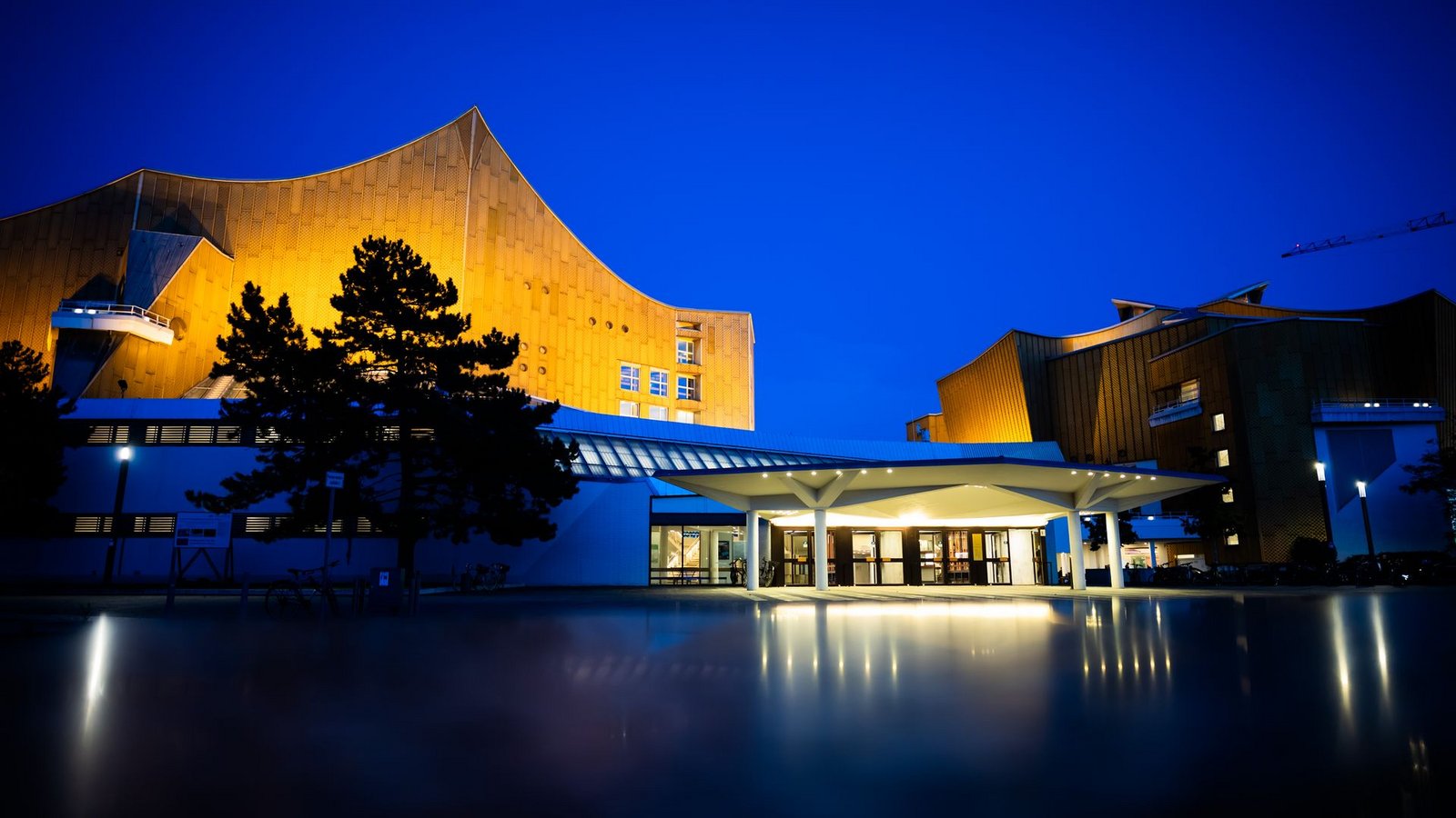 Die Berliner Philharmonie muss saniert werden. (Archivbild)Foto: Christoph Soeder/dpa
