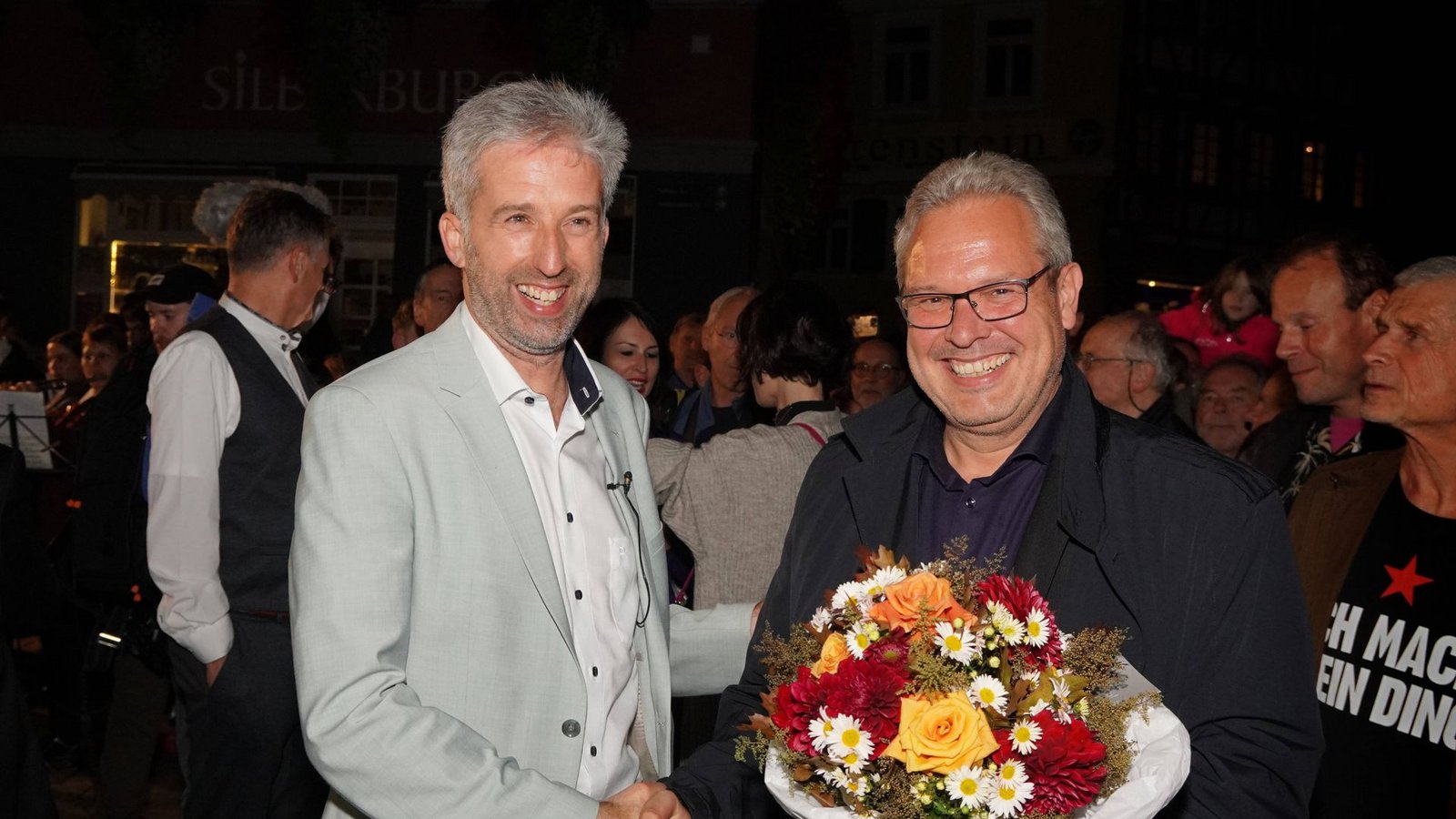 Boris Palmer (links) und sein Vertreter Cord Soehlke im vergangenen Jahr bei Palmers Wiederwahl als Oberbürgermeister von Tübingen.Foto: imago/Alexander Gonschior Boris Palmer (links) und sein Vertreter Cord Soehlke im vergangenen Jahr bei Palmers Wiederwahl als Oberbürgermeister von Tübingen.Foto: imago/Alexander Gonschior