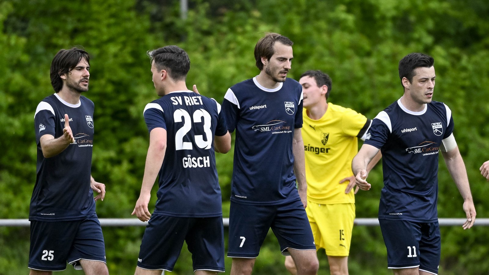 Kann der SV Riet (dunkle Trikots) dem FV Markgröningen II im Spitzenspiel der Kreisliga B 7 ein Bein stellen? Foto: Leitner Kann der SV Riet (dunkle Trikots) dem FV Markgröningen II im Spitzenspiel der Kreisliga B 7 ein Bein stellen? Foto: Leitner