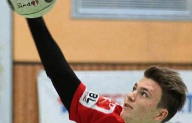 U-18-Weltmeister Johannes Jungclaussen ließ die Abwehr des MTV Rosenheim mehrmals alt aussehen.  Foto: Nachreiner
