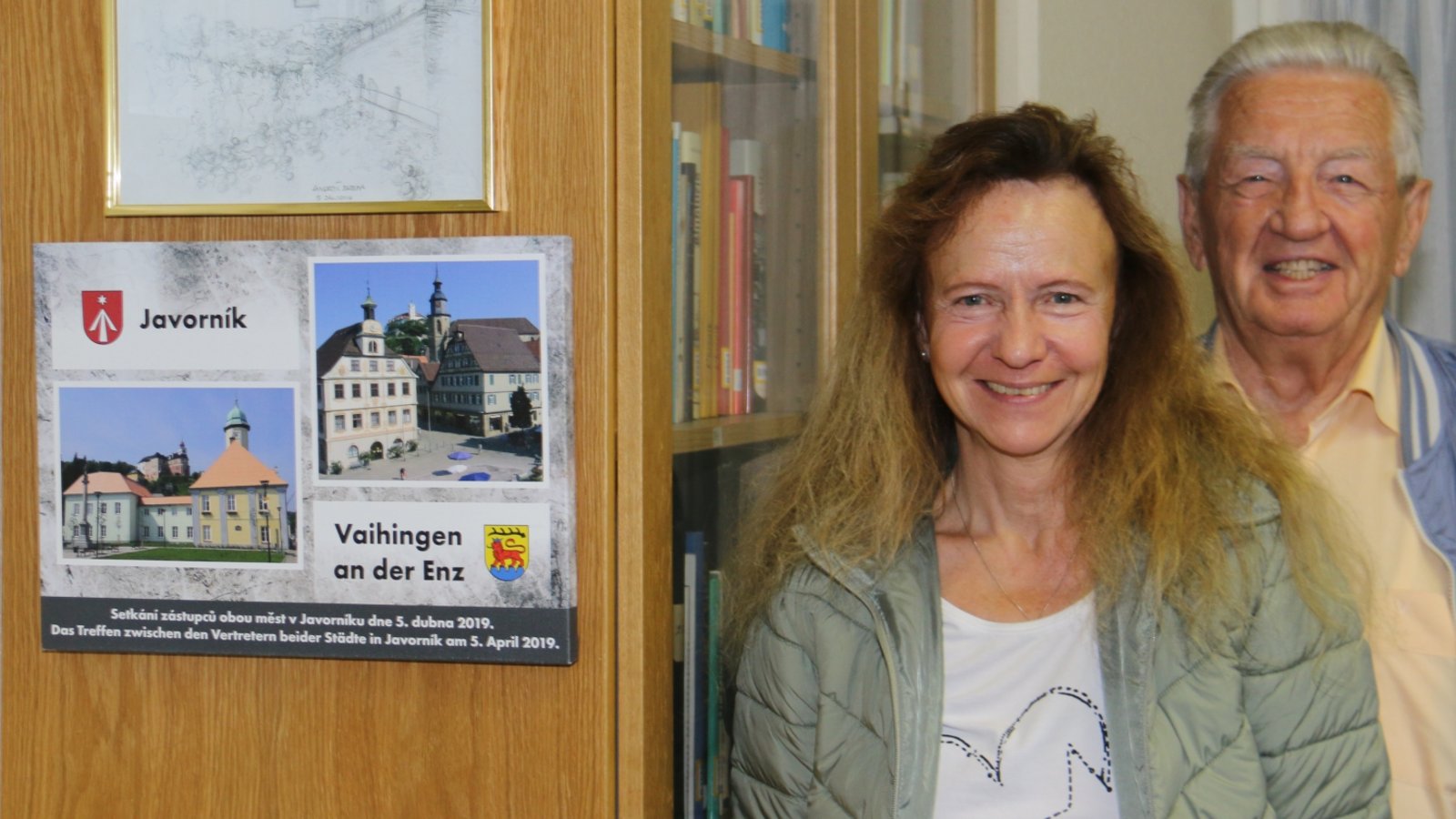 Elfi Epple und Rudolf Tinter in der Bibliothek des Museums.