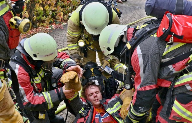 Übung in Schwieberdingen für angehende Notfallsanitäter. <span class='image-autor'>Foto: KS-Images/Rometsch</span>