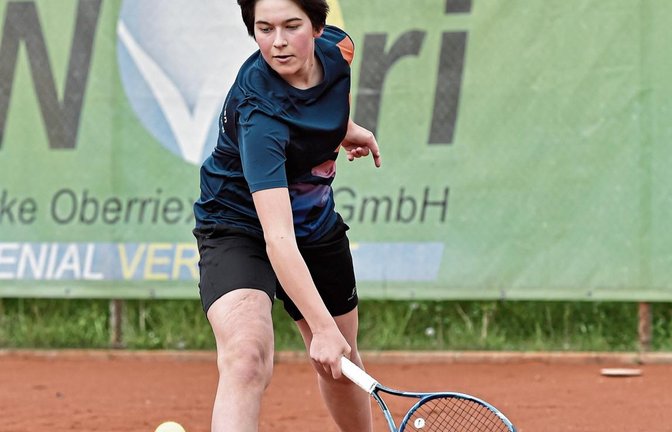 Janina Gagsch hat mit dem TSV Oberriexingen einen hart umkämpften 5:4-Sieg gegen den TC Besigheim II geholt. Foto: Leitner