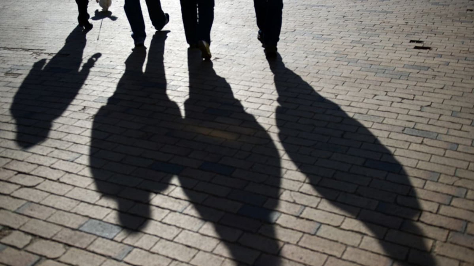 Familienverhältnisse sind heute oft komplizierter als früher. Erbfälle sollten daher zu Lebzeiten geregelt werden. Das erspart Ärger und Kosten.Stefan Sauer/dpa