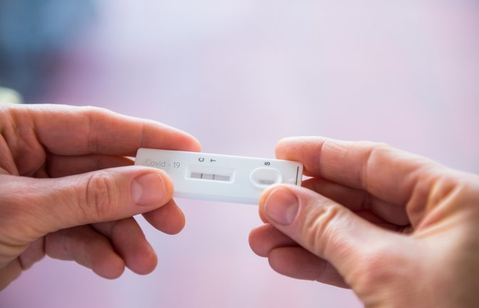 Warum ist der Test noch immer positiv?<span class='image-autor'>Foto: Okrasiuk / shutterstock.com</span>