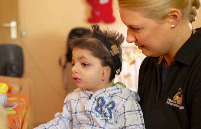 Kinder mit ganz unterschiedlichen Problemlagen werden von den ambulanten Pflegekräften versorgt.<span class='image-autor'>Foto: Häusliche Kinderkrankenpflege</span>