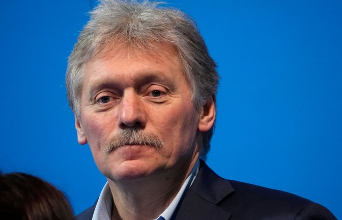 Kremlsprecher Dmitri Peskow kündigt nach Kritik einer Bloggerin an den Zuständen in Russland Arbeit an Problemen an. (Archivbild)<span class='image-autor'>Foto: Alexander Zemlianichenko/AP/dpa</span>