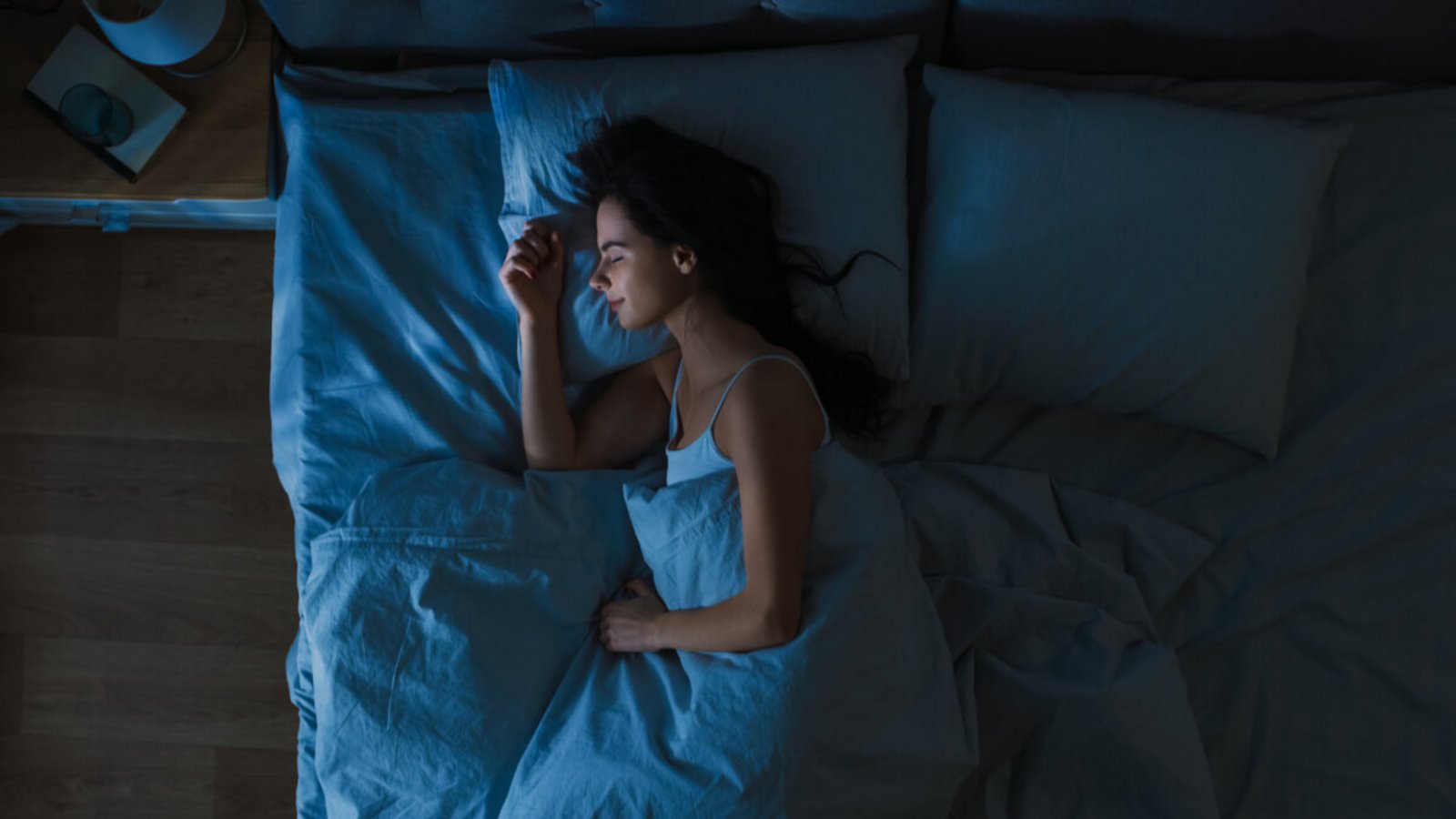 Sie können bei Hitze schlecht schlafen? Wir verraten Ihnen 20 Tipps, wie sie bei Hitze besser schlafen können.Foto: Gorodenkoff / Shutterstock.com Sie können bei Hitze schlecht schlafen? Wir verraten Ihnen 20 Tipps, wie sie bei Hitze besser schlafen können.Foto: Gorodenkoff / Shutterstock.com
