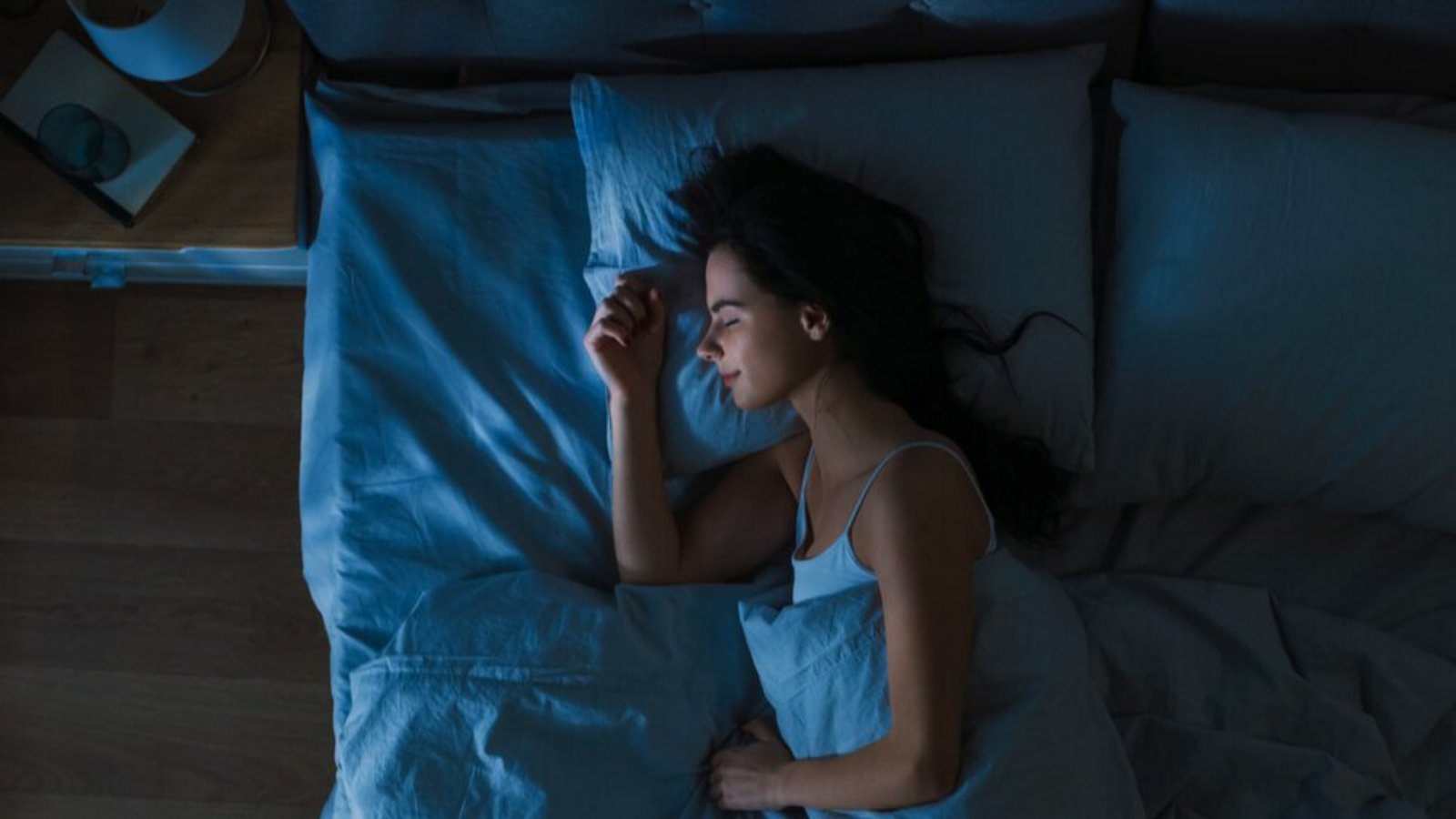 Sie können bei Hitze schlecht schlafen? Wir verraten Ihnen 20 Tipps, wie sie bei Hitze besser schlafen können.Foto: Gorodenkoff / Shutterstock.com Sie können bei Hitze schlecht schlafen? Wir verraten Ihnen 20 Tipps, wie sie bei Hitze besser schlafen können.Foto: Gorodenkoff / Shutterstock.com