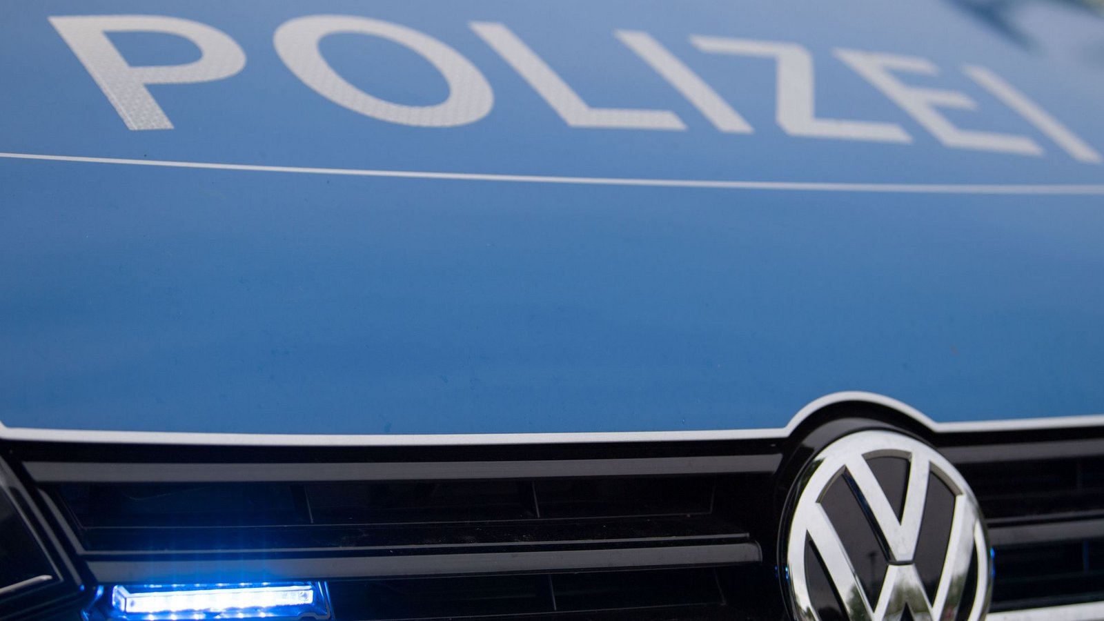 Die Polizei hat bei einer Hausdurchsuchung in Schöntal mehrere Waffen und eine große Anzahl Munitio gefunden.Foto: Lino Mirgeler/dpa