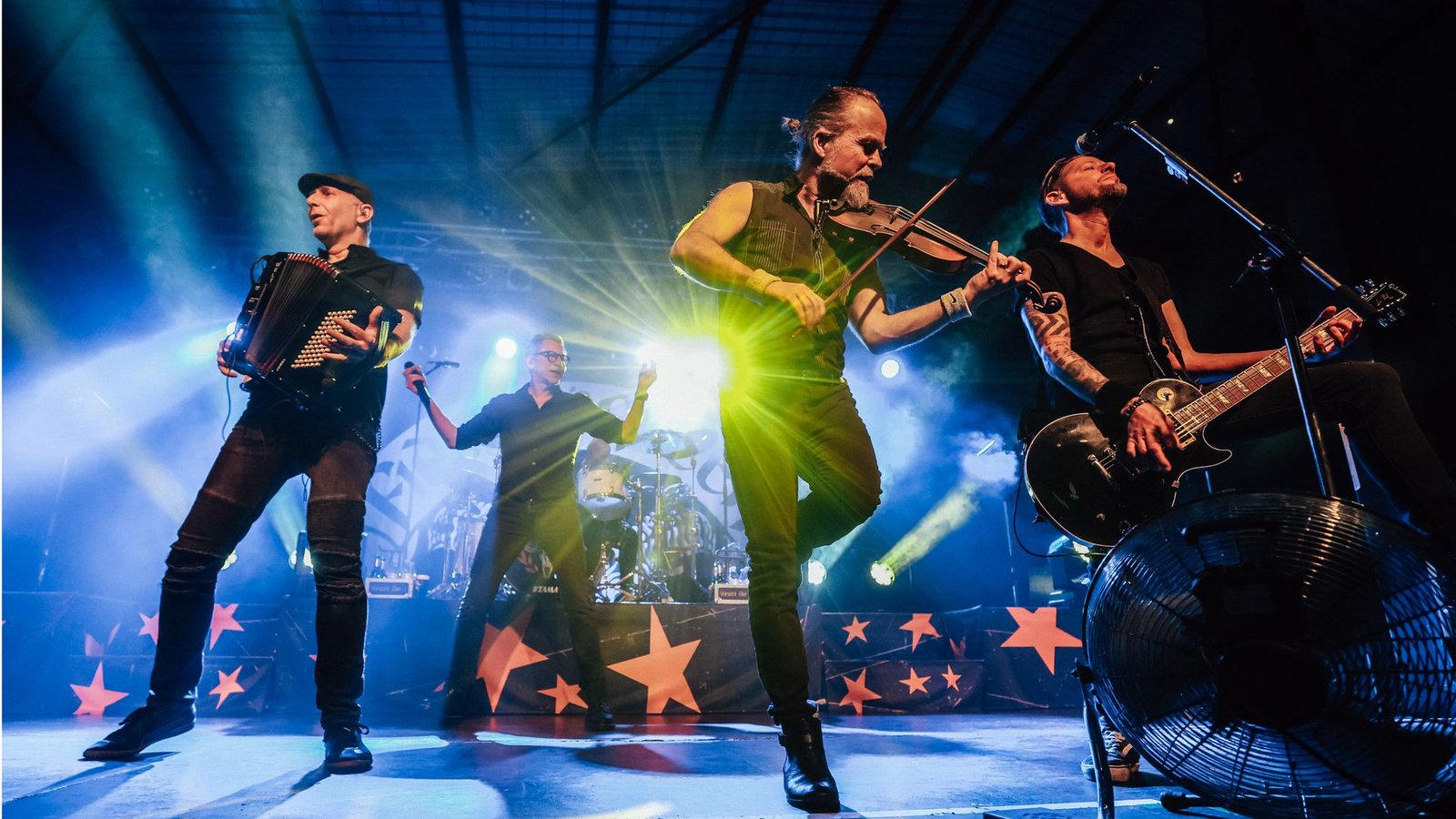Mit Herzblut: Fiddler’s Green im LKA in StuttgartFoto: Lichtgut/Christoph Schmidt