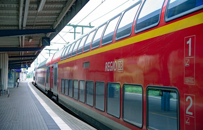 Die Züge fahren am Wochenende nach Plan.<span class='image-autor'>Foto: BeautifulBlossoms / shutterstock.com</span>
