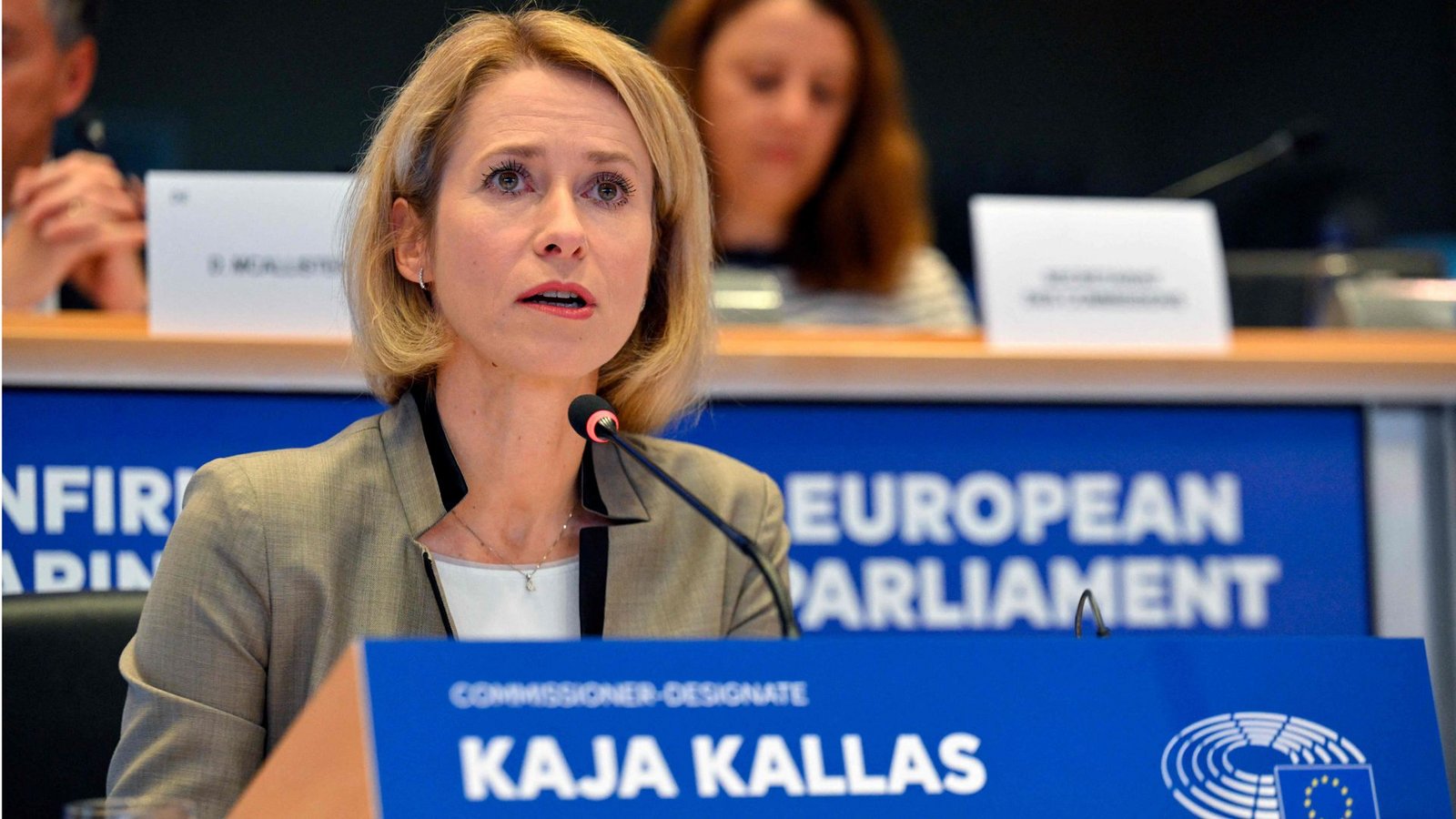 Kaja Kallas gilt als Außenbeauftragte der EU als gesetzt. Doch auch die Estin muss wegen des Streits unter den Abgeordneten nun auf die Wartebank.Foto: AFP/NICOLAS TUCAT