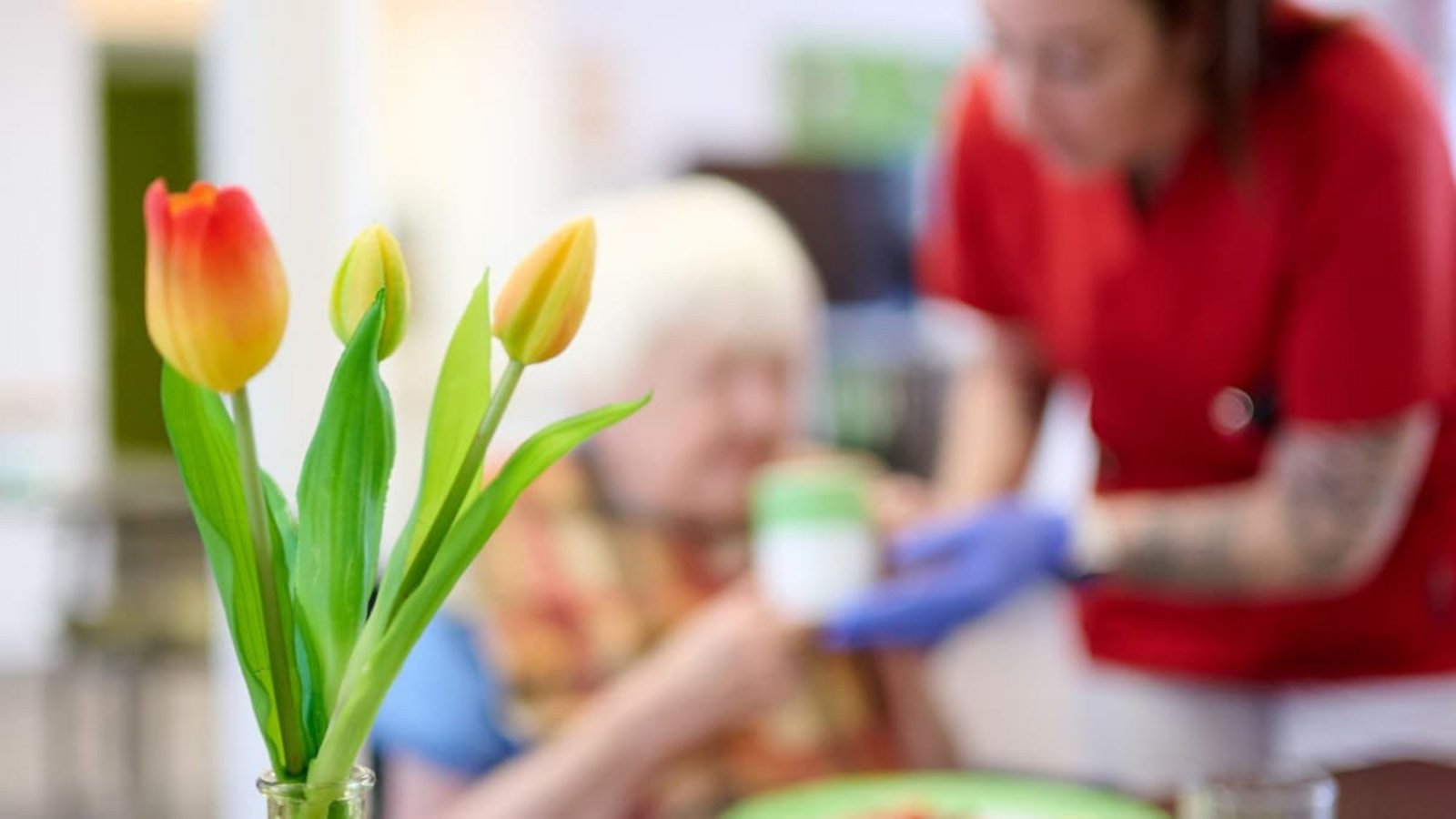 Das Defizit wächst: Springt der Bund ein oder steigen die Beiträge zur Pflegeversicherung?Bernd Thissen/dpa Das Defizit wächst: Springt der Bund ein oder steigen die Beiträge zur Pflegeversicherung?Bernd Thissen/dpa