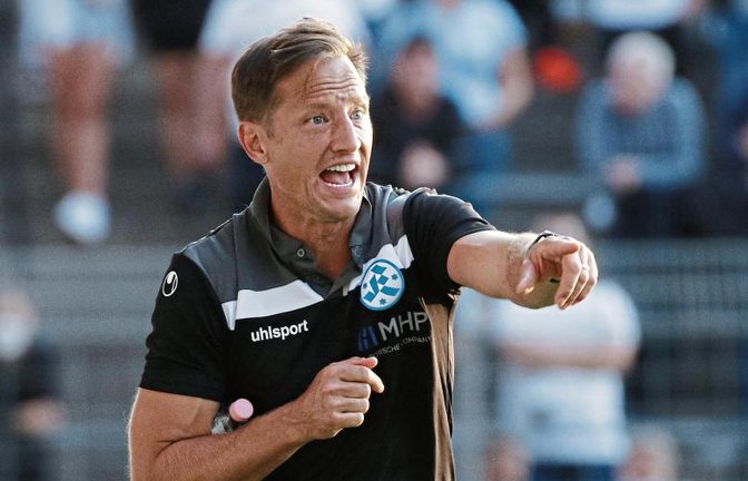 Ramon Gehrmann lebt Fußball. Er ist ein „Fußballverrückter“, wie er sebst sagt.   Foto: Baumann