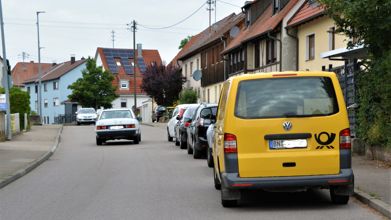 Ein Parkraumkonzept für die Schützinger Straße in Illingen wird bald wieder diskutiert. Foto: Stahlfeld Ein Parkraumkonzept für die Schützinger Straße in Illingen wird bald wieder diskutiert. Foto: Stahlfeld