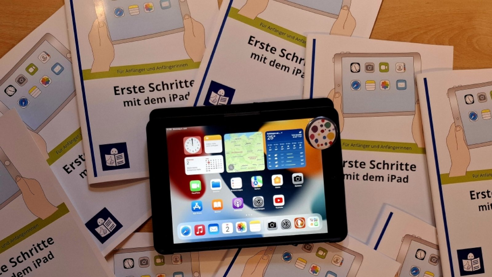 Die Lebenshilfe Vaihingen-Mühlacker hat eine Broschüre in Leichter Sprache für Ipad-Nutzung herausgegeben. Foto: p