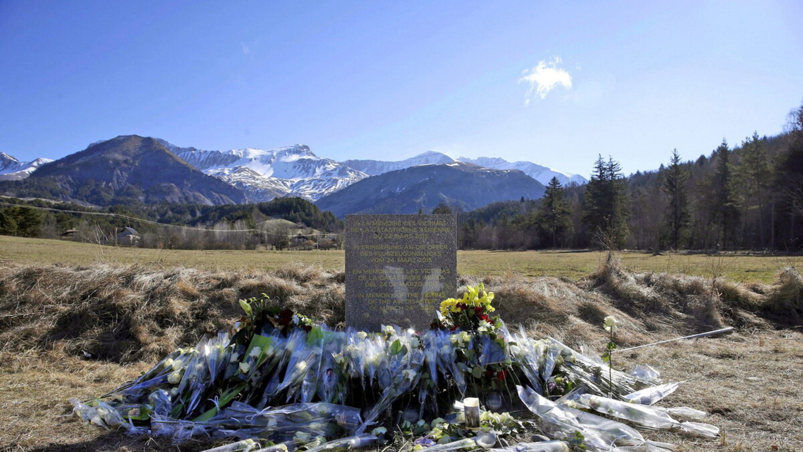 Die Gedenkstätte für die Absturzopfer im französischen Le Vernet.Foto: dpa/Alberto Estevez Die Gedenkstätte für die Absturzopfer im französischen Le Vernet.Foto: dpa/Alberto Estevez