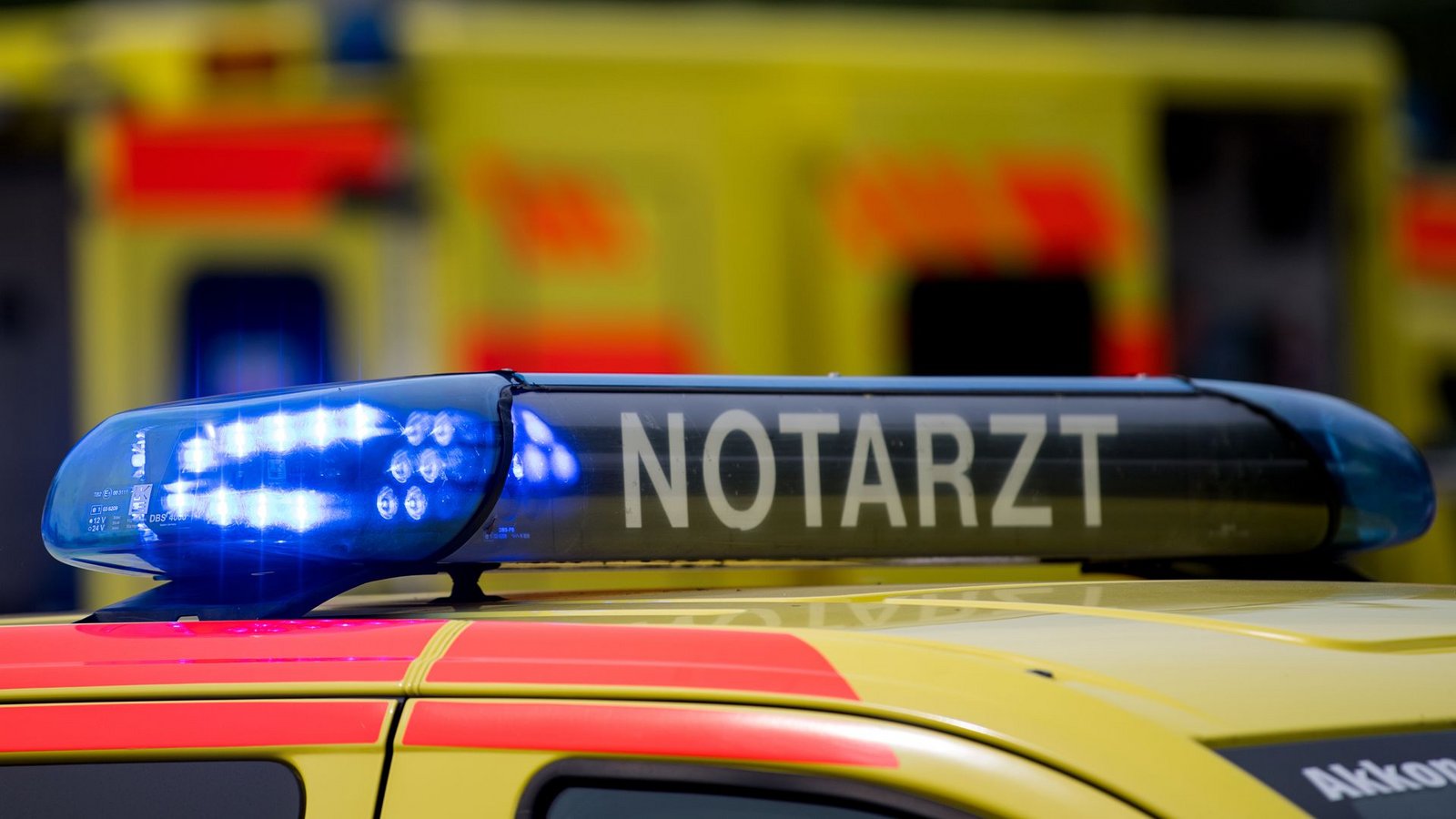 Der Notarzt brachte den Mann in eine Klinik. (Symbolbild)Foto: Monika Skolimowska/dpa-Zentralbi/Monika Skolimowska