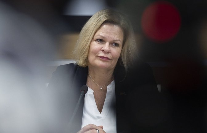 Die Bundesinnenministerin Nancy Faeser kündigt zusätzliche Stellen für das Bamf an (Archivbild).<span class='image-autor'>Foto: IMAGO/CTK Photo/IMAGO/Michaela Rihova</span>