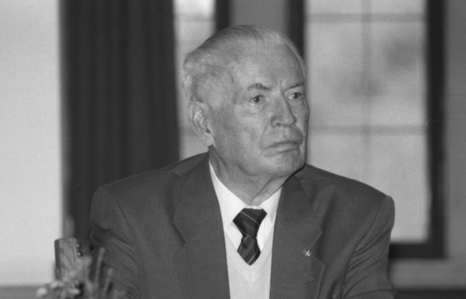 Dieses  Foto von Hans Hoffmann wurde bei einem Empfang zu seinem 80. Geburtstag im Jahr 1995 aufgenommen.<span class='image-autor'>Foto: Stadtarchiv Heilbronn/Barbara Kimmerle</span>