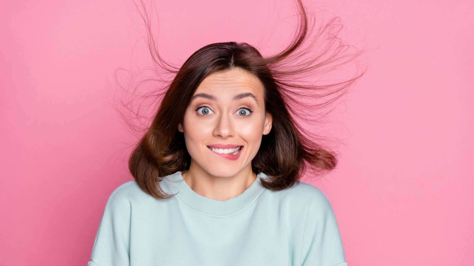 Erfahren Sie, was der Begriff "Guilty Pleasure" bedeutet und welche Guilty Pleasures es gibt. Bedeutung & Beispiele im Überblick.Foto: Roman Samborskyi / Shutterstock.com