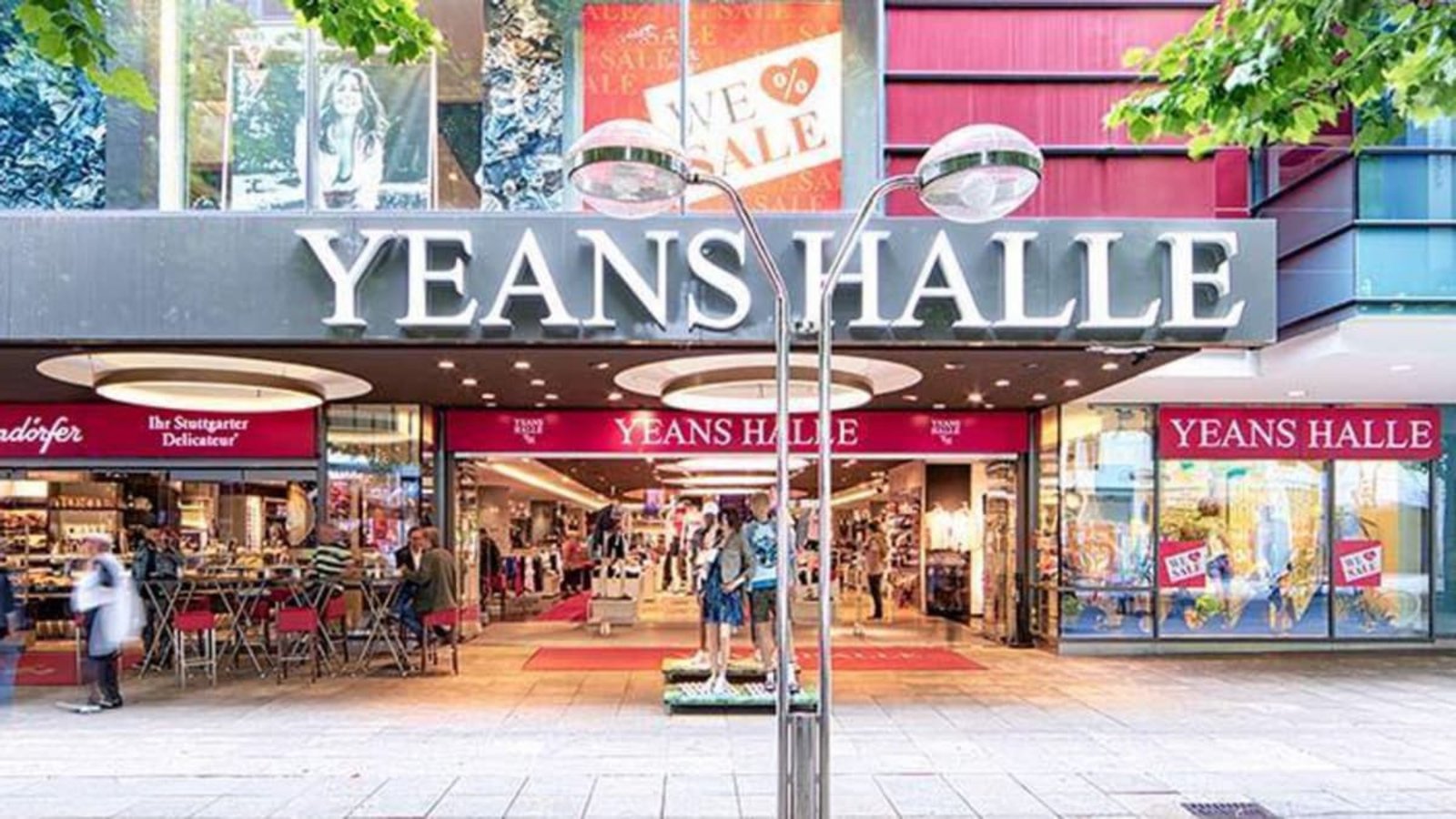 Die Yeans Halle an der Königstraße 3 bleibt erst einmal geöffnet./Yeans Halle Die Yeans Halle an der Königstraße 3 bleibt erst einmal geöffnet./Yeans Halle