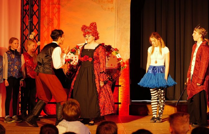 Finaler Showdown: Alice gegen die Rote Königin.  <span class='image-autor'>Foto: p</span>