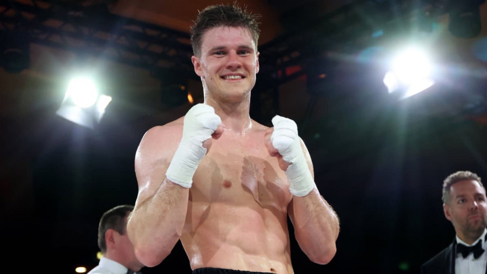Steht voll im Fokus: Boxer Simon ZachenhuberBaumann Steht voll im Fokus: Boxer Simon ZachenhuberBaumann