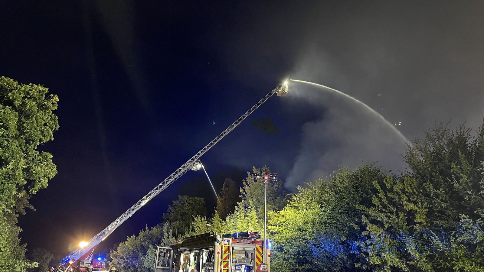 Allein der Gebäudeschaden des Brandes ist enorm, die Polizei spricht von mindestens zweieinhalb Millionen Euro.Foto: SDMG/SDMG / Schulz Allein der Gebäudeschaden des Brandes ist enorm, die Polizei spricht von mindestens zweieinhalb Millionen Euro.Foto: SDMG/SDMG / Schulz