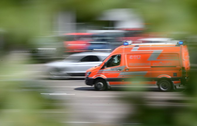 Die Rettungskräfte konnten nichts mehr für die 64-Jährige tun. (Symbolbild)<span class='image-autor'>Foto: dpa/Sebastian Gollnow</span>
