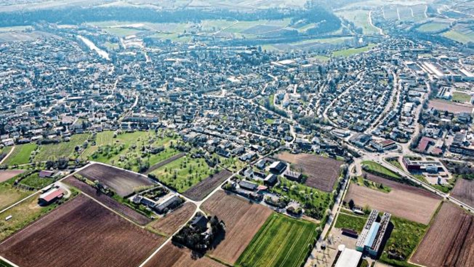 Benjamin Nothwang aus Kleinglattbach präsentiert Vaihingen von oben.